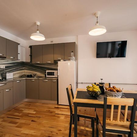 Yellowboot Aparthotel Sibiu Ngoại thất bức ảnh