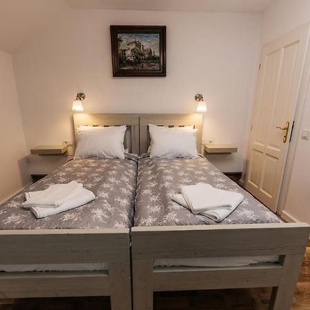Yellowboot Aparthotel Sibiu Ngoại thất bức ảnh