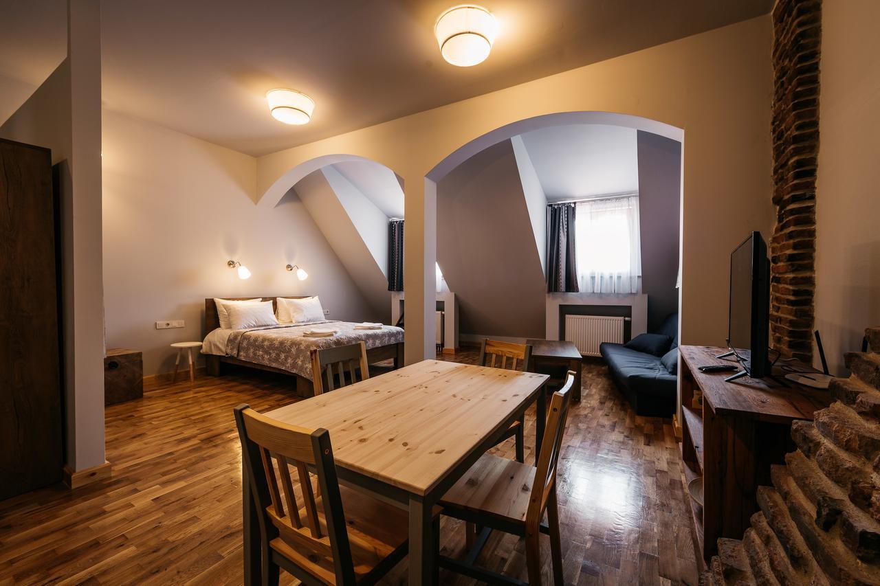 Yellowboot Aparthotel Sibiu Ngoại thất bức ảnh