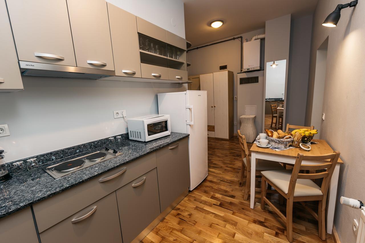 Yellowboot Aparthotel Sibiu Ngoại thất bức ảnh