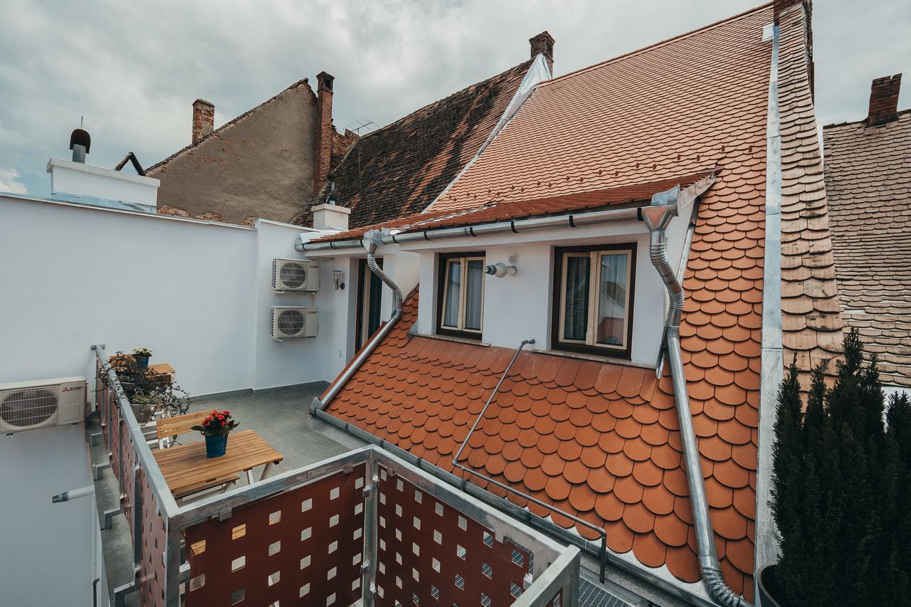 Yellowboot Aparthotel Sibiu Ngoại thất bức ảnh