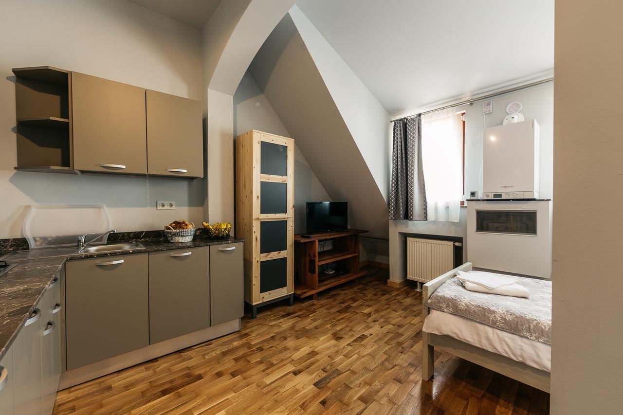 Yellowboot Aparthotel Sibiu Ngoại thất bức ảnh
