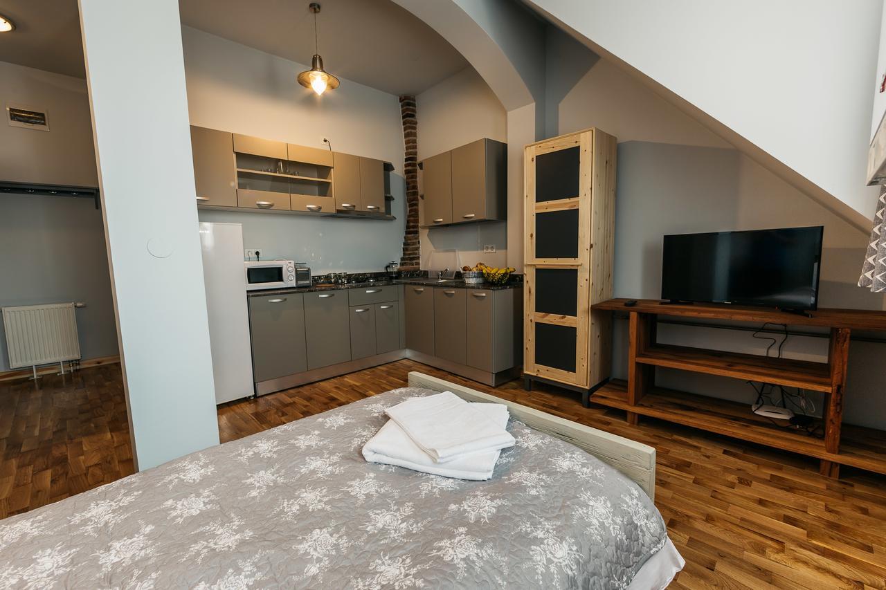 Yellowboot Aparthotel Sibiu Ngoại thất bức ảnh