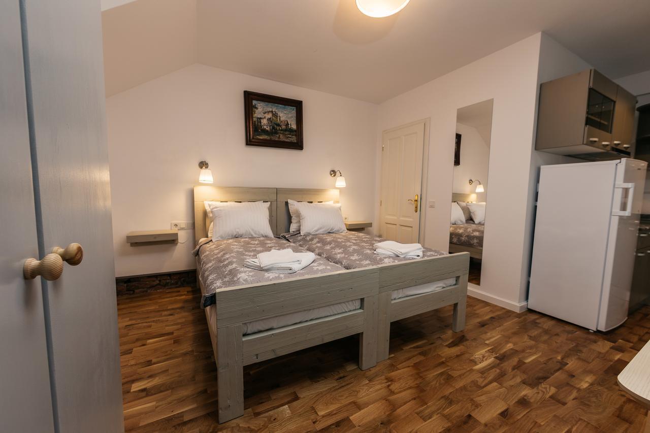 Yellowboot Aparthotel Sibiu Ngoại thất bức ảnh