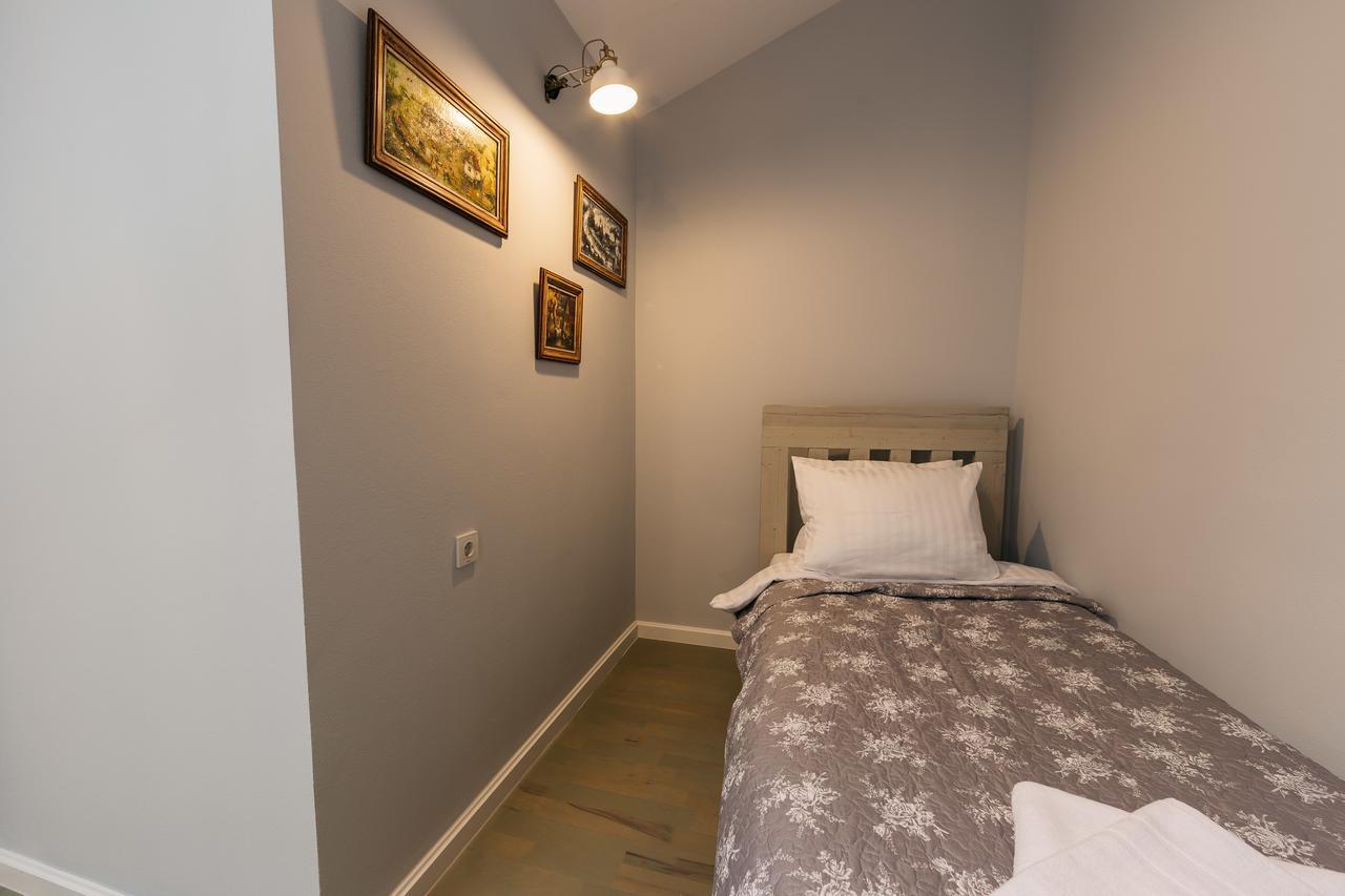 Yellowboot Aparthotel Sibiu Ngoại thất bức ảnh
