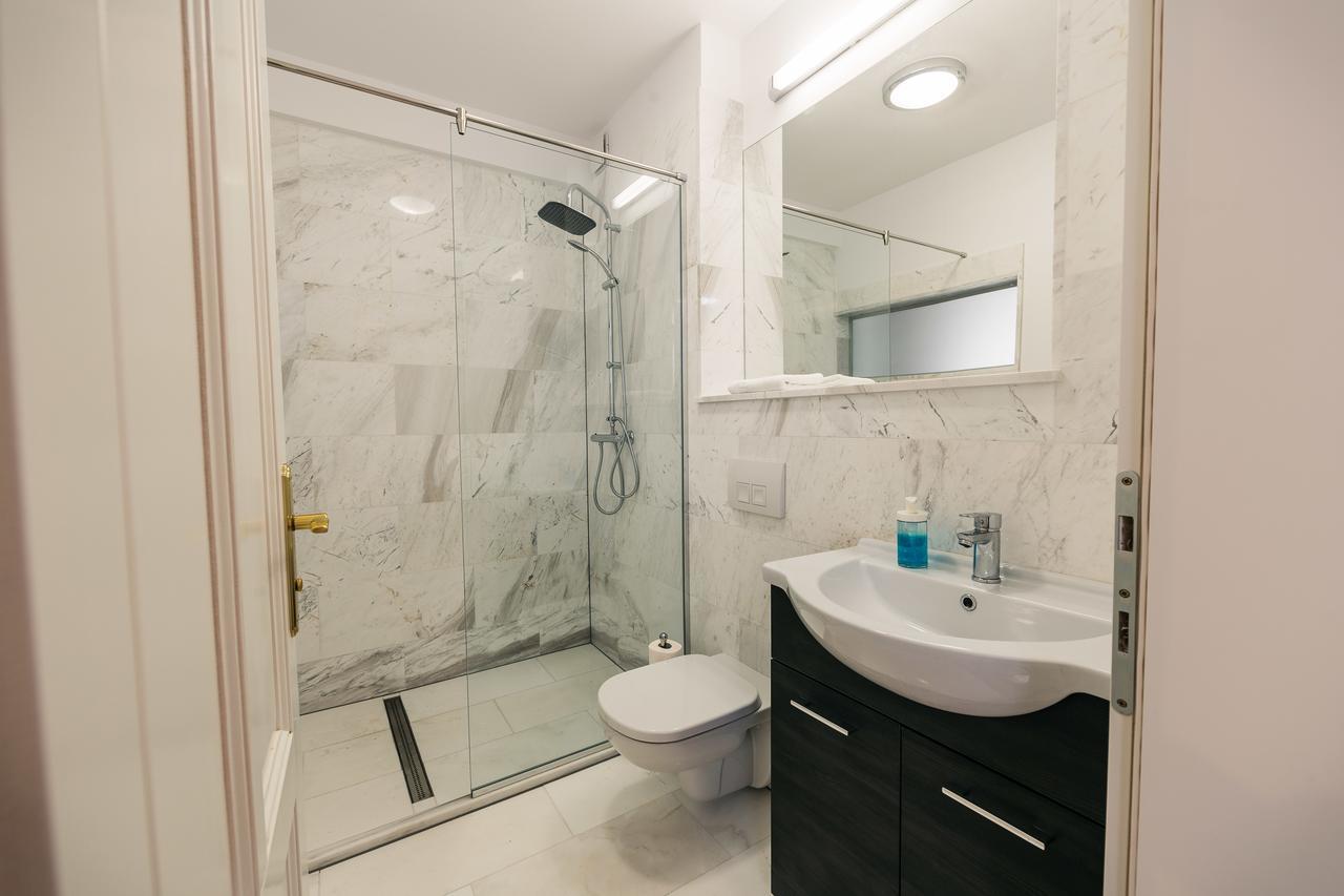 Yellowboot Aparthotel Sibiu Ngoại thất bức ảnh