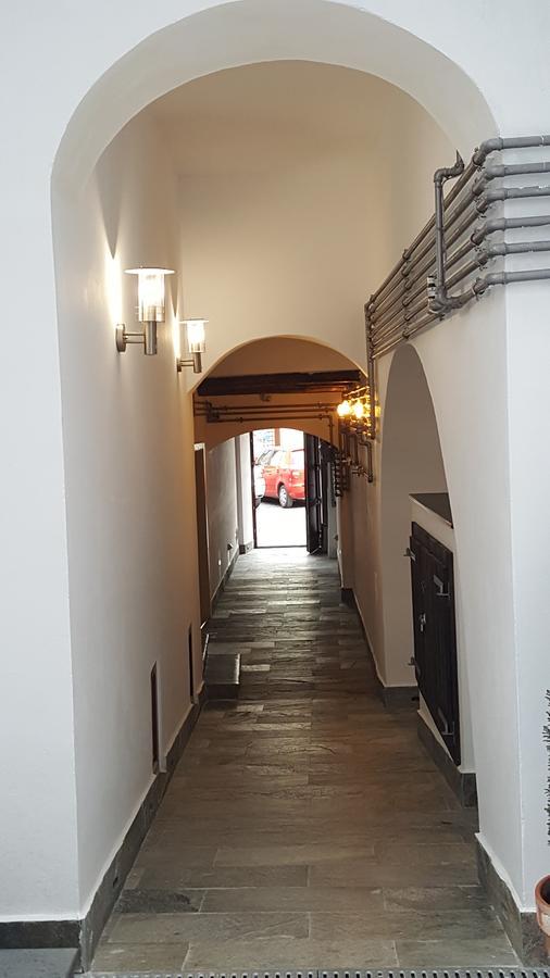 Yellowboot Aparthotel Sibiu Ngoại thất bức ảnh