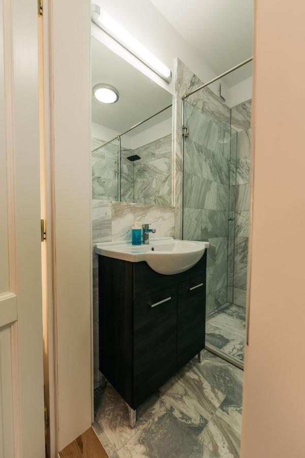 Yellowboot Aparthotel Sibiu Ngoại thất bức ảnh